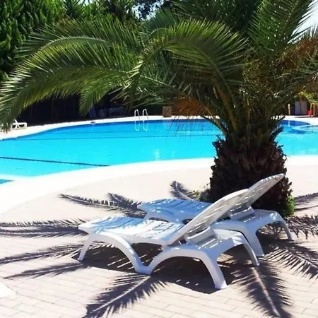 In Mit Gemeinschaftlichem Pool *
